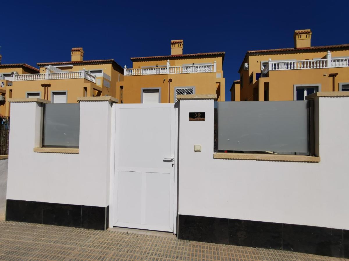Villa La Zenia Boulevard 36 Плая Фламенка Екстериор снимка