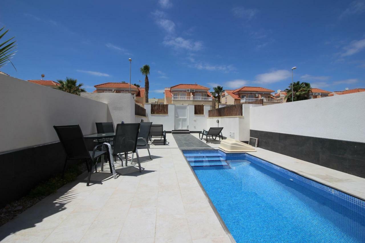 Villa La Zenia Boulevard 36 Плая Фламенка Екстериор снимка